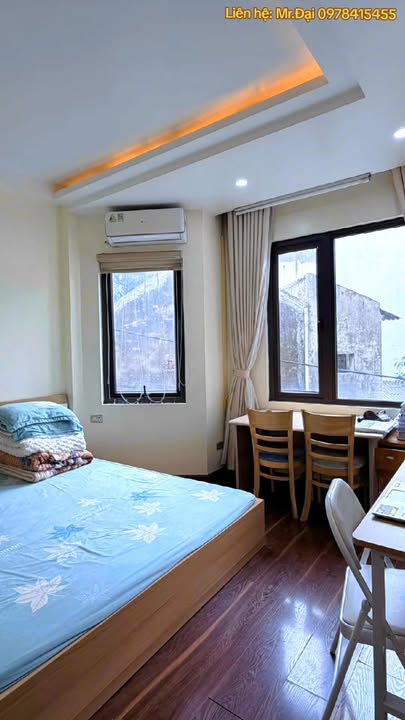 Nhà Thạch Bàn 24m² Long Biên - Ô tô đỗ cửa, sẵn sàng vào ở!