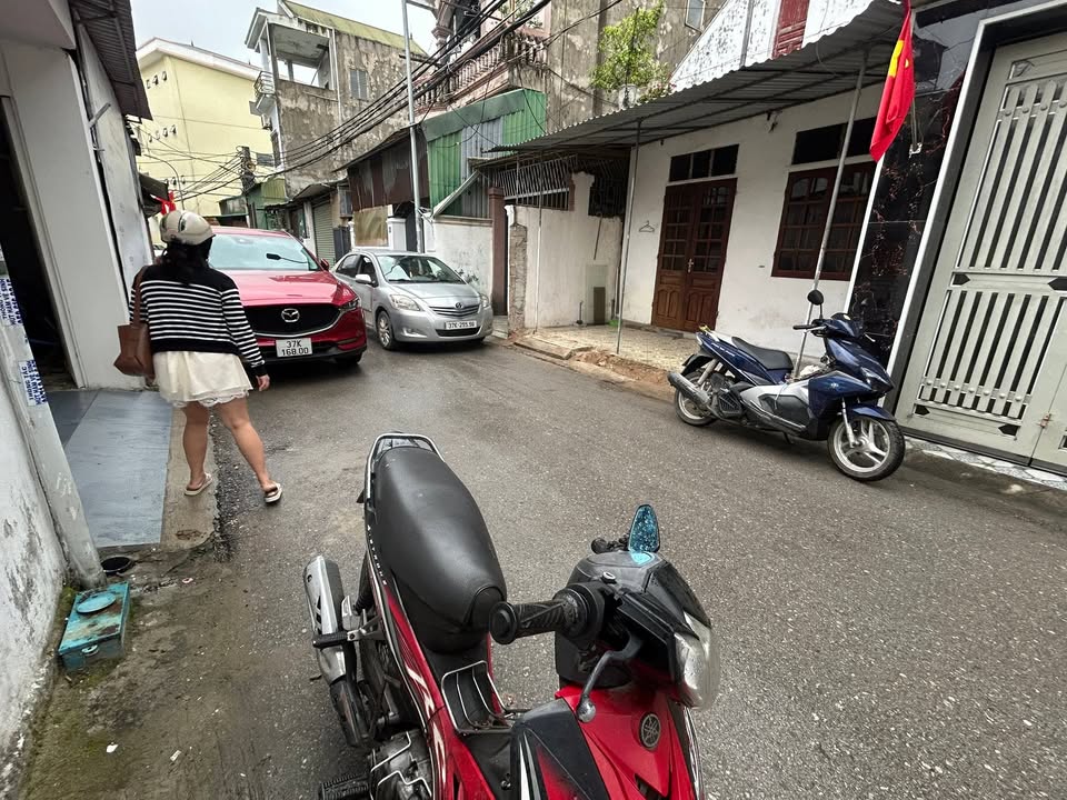 Nhà Mặt Tiền Lê Mao, Vinh 90m² - Kinh Doanh/Ở Sướng, 2 Xe Tránh Thoải Mái