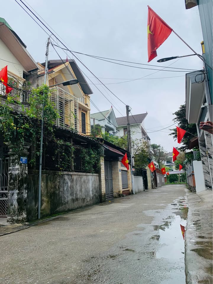 Đất nền Nghi Phú, Vinh 61.8m² - Sổ đỏ chính chủ, giá 3.6 tỷ