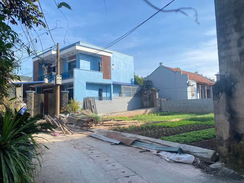 Đất nền Phượng Luật, Chương Mỹ 100m² - Sổ đỏ chính chủ, công chứng ngay