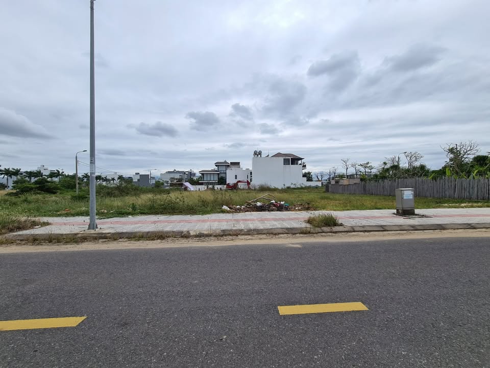 Townhouse Tôn Thất Dương Kỵ 300m² 25.8 tỷ - Vị trí đắc địa