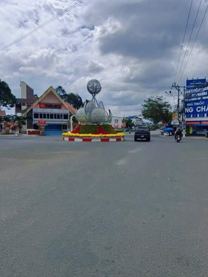 Bán Đất Trung Tâm Thị Trấn Buôn Trấp, Đắk Lắk - 400m² Sổ Đỏ Sẵn Sàng