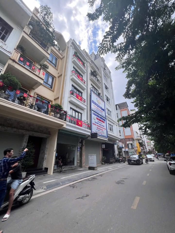 Tòa Apartment Quận Tây Hồ 9 tỷ - Vị trí đắc địa!