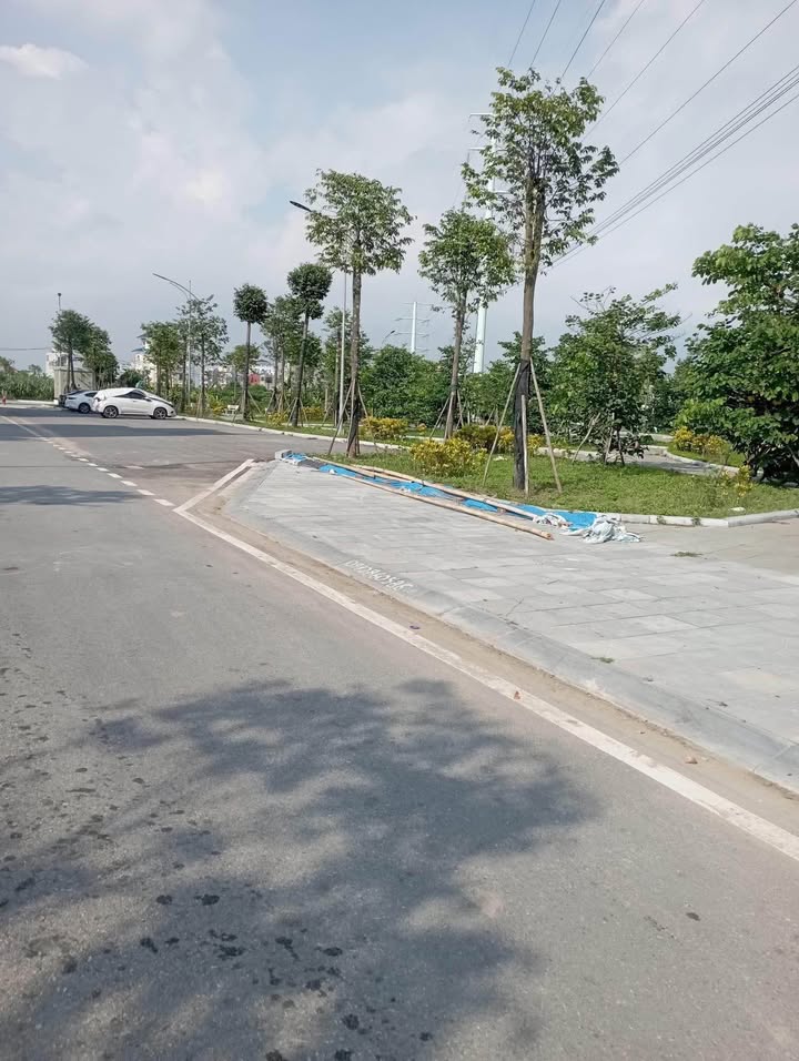 Nhà Liền Kề KĐT Nguyễn Công Trứ 90m² giá từ 4 tỷ - Giá tốt hiếm có!