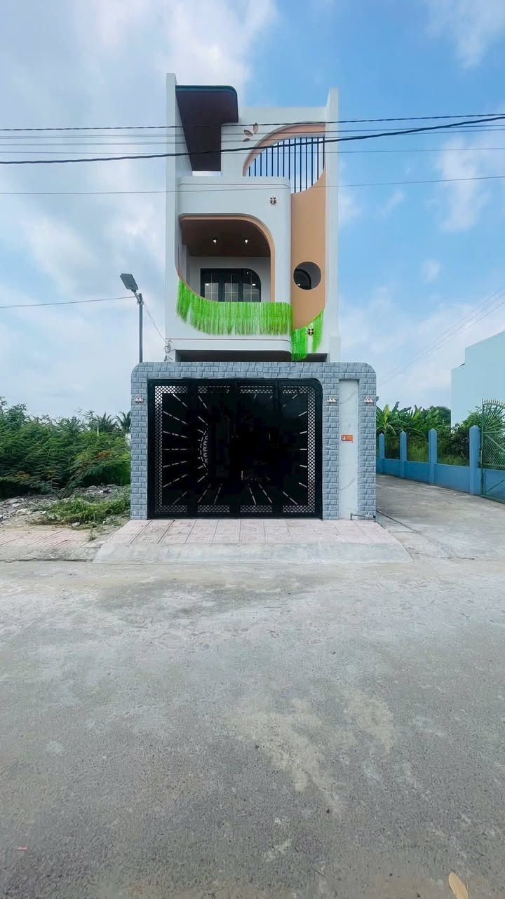 Nhà Phố Bình Chánh 103m² Giá 2.89 Tỷ - Sổ Hồng Sẵn, Đã Hoàn Công!