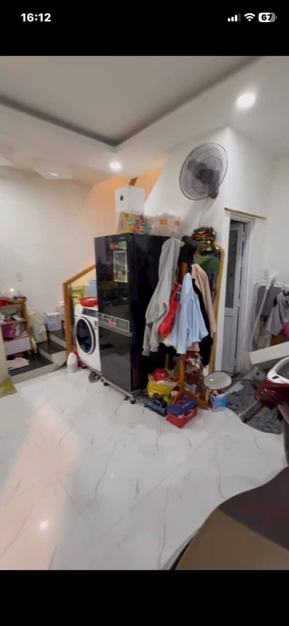 Nhà Đẹp 2PN Tân Phú - Hẻm Kinh Doanh 5m, Giá 3.05 Tỷ