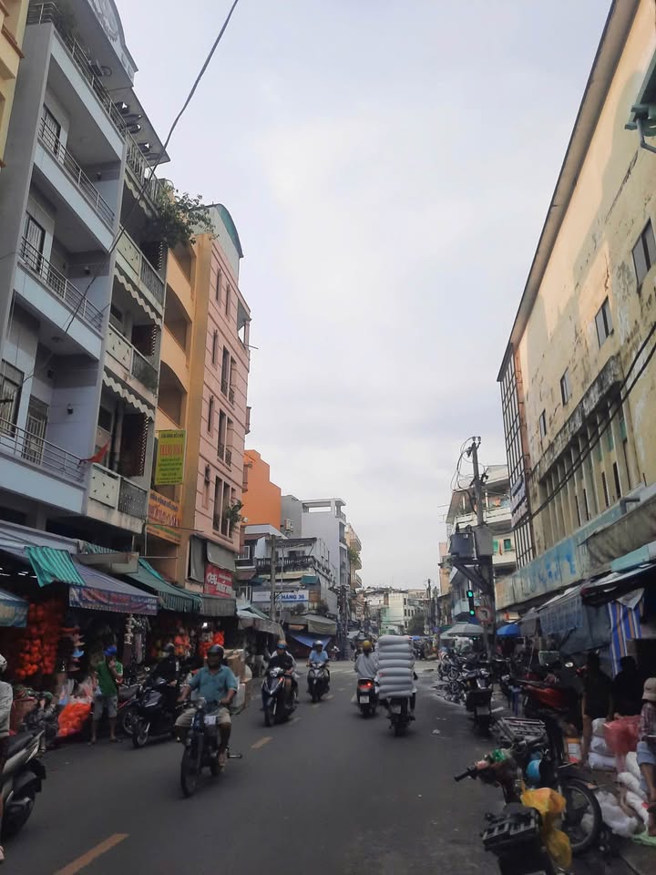 Nhà Mặt Tiền Chu Văn An Q6 - 80m² Kinh Doanh Sầm Uất, Đối Diện Chợ Bình Tây