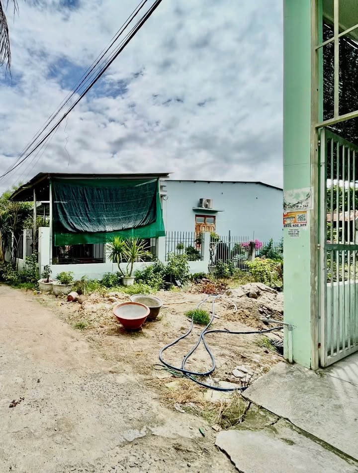 Đất nền KCN Suối Dầu 209m² 1,55 tỷ - Sổ đỏ