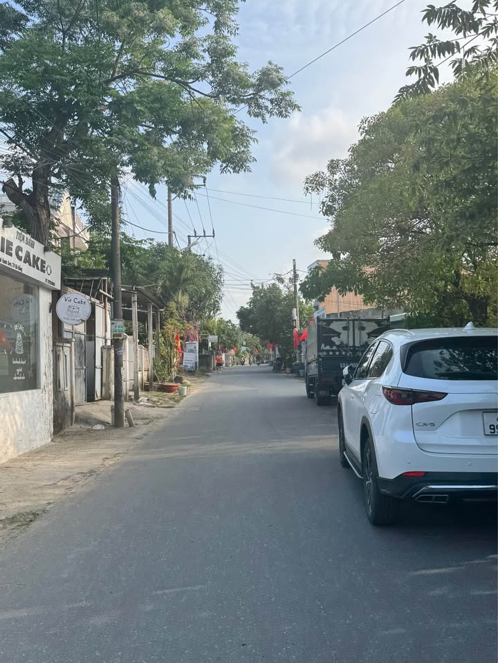 Đất MT Bình Kỳ 118m² tặng nhà C4 - Giá 4.95 Tỷ TL