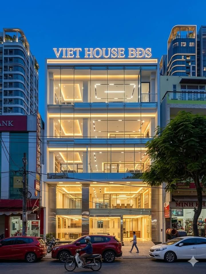 Nhà phố Ông Ích Khiêm 250m² 140tr - Mặt tiền kinh doanh