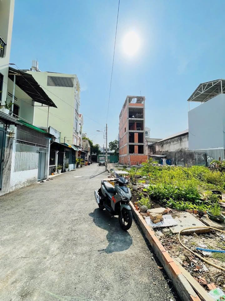 Đất nền Gò Vấp 80.7m² giá 7.8 tỷ - Đường to ô tô, xây dựng tự do!