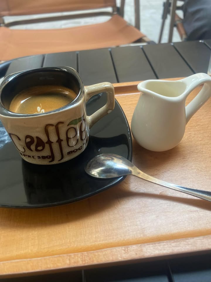 Quán Cafe Sân Vườn 1200m² Đỗ Đức Dục - Mặt tiền kinh doanh