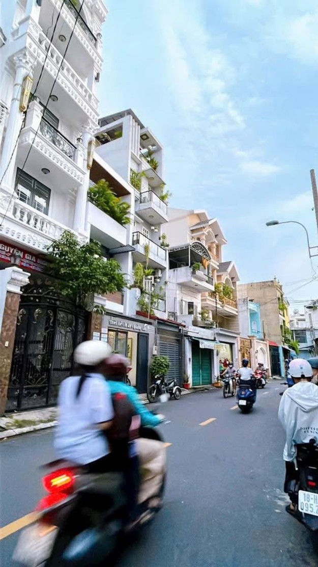 Nhà riêng Trần Tấn Tân Phú 52m² chỉ 7 tỷ - Ô tô vào tận nhà!