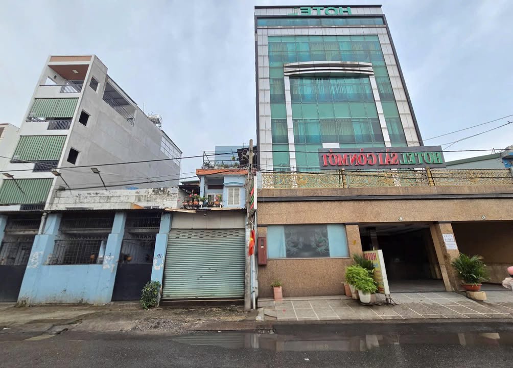 Nhà Phố Phường 13 Gò Vấp 102m² - Mặt tiền kinh doanh đắc địa!