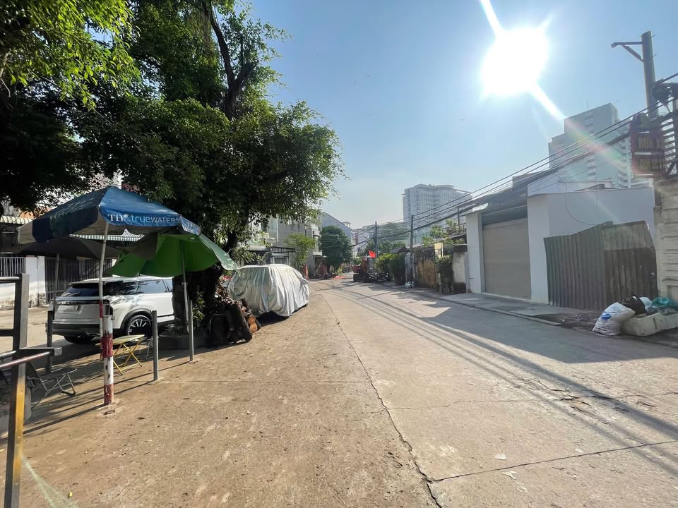 Nhà Phố Biên Hòa 80m² Mặt Tiền Kinh Doanh - Sẵn sàng kinh doanh!