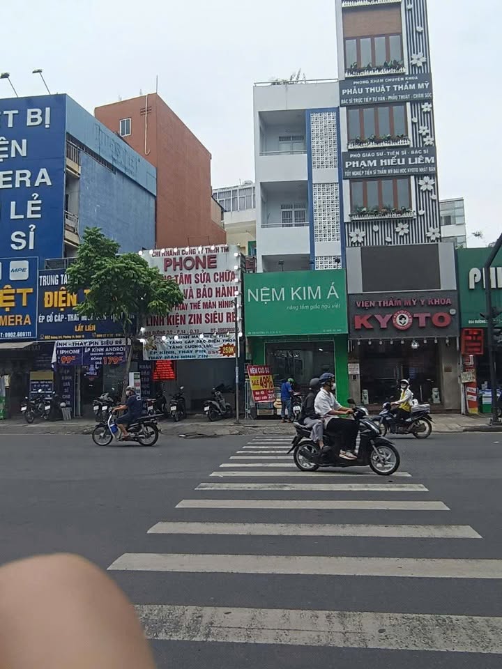 Nhà 2MT Q10 249m2 120 tỷ - Mặt tiền kinh doanh đắc địa