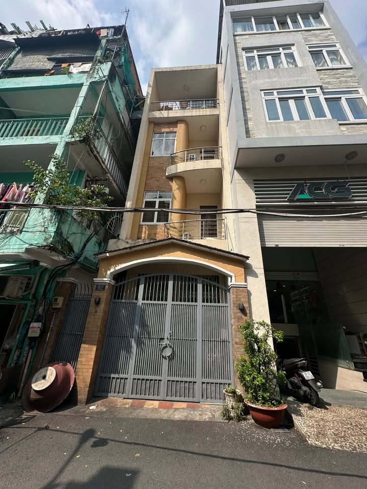 Nhà Q5 An Dương Vương 87m² 26.5 tỷ - Ô tô vào tận nhà