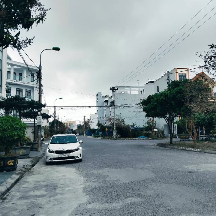 Nhà 3.5 Tầng Mặt Đường Lộc Vượng, Nam Định - 48m² Giá 5.2 Tỷ