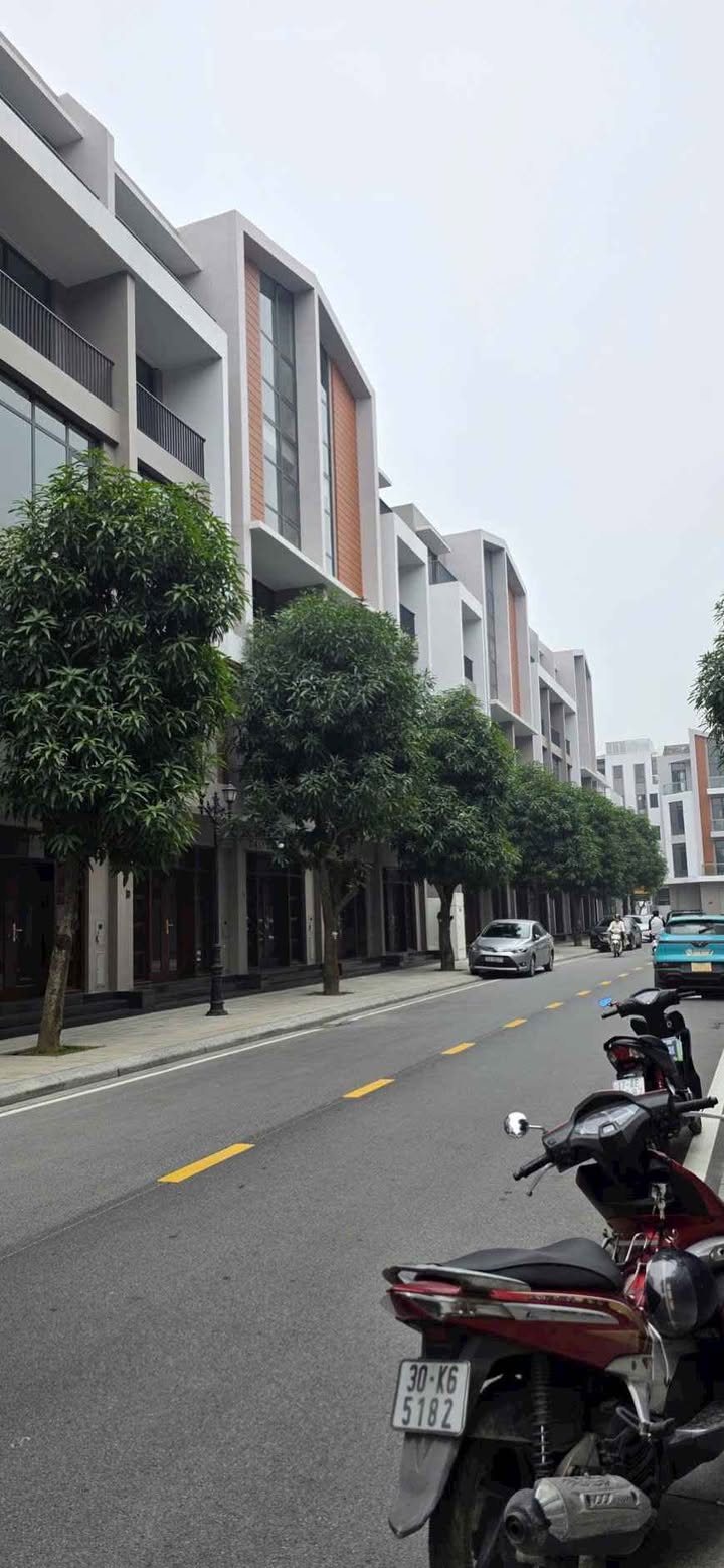 Nhà mặt phố 60m² Quận Hoàn Kiếm - Mặt tiền kinh doanh đắc địa!