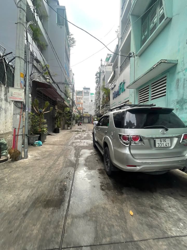 Nhà C4 Quận 10 55m² - Sẵn Sàng Xây Mới