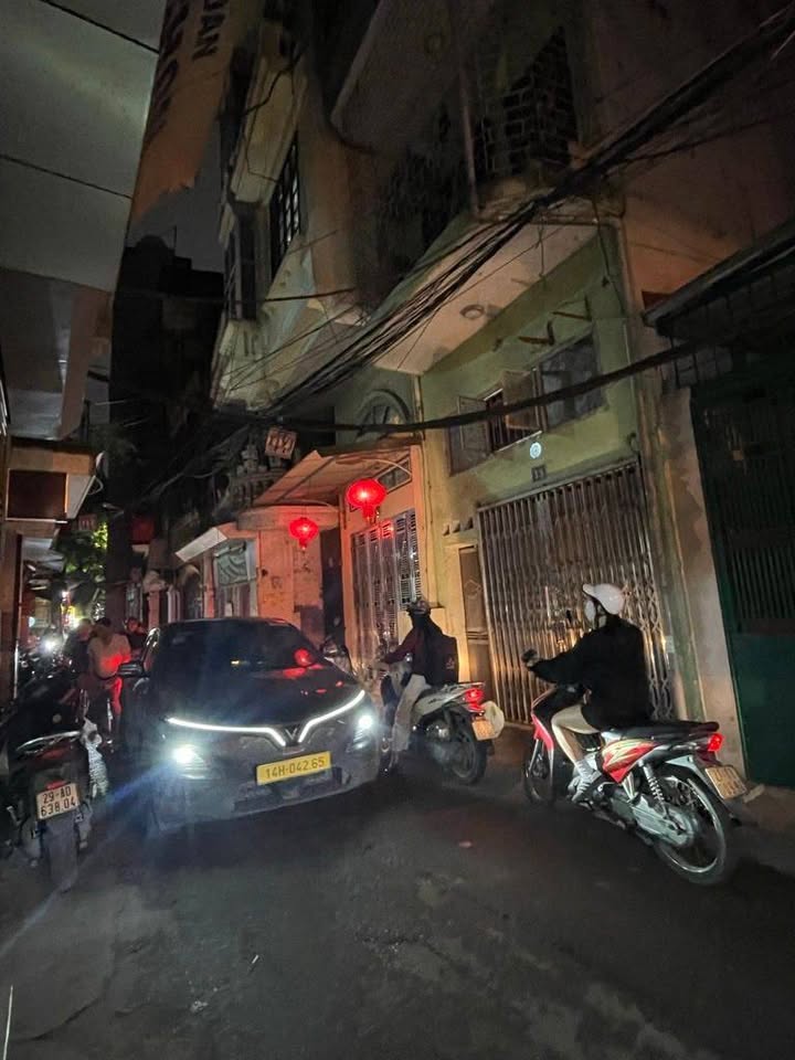 Nhà Ngõ Thông Kinh Doanh Kim Ngưu, Hai Bà Trưng - 29m² x 4 Tầng - Giá Hơn 6 Tỷ