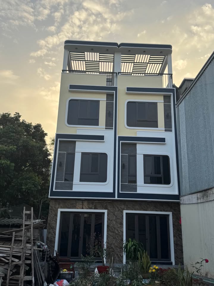 Bán Nhà 4 Tầng Sát Vinhomes Cổ Loa, Đông Anh - 47.5m²