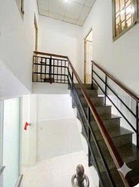 Nhà Nguyên Căn 200m² Đường Số 6 Thủ Đức - Sẵn Sàng Ở Ngay