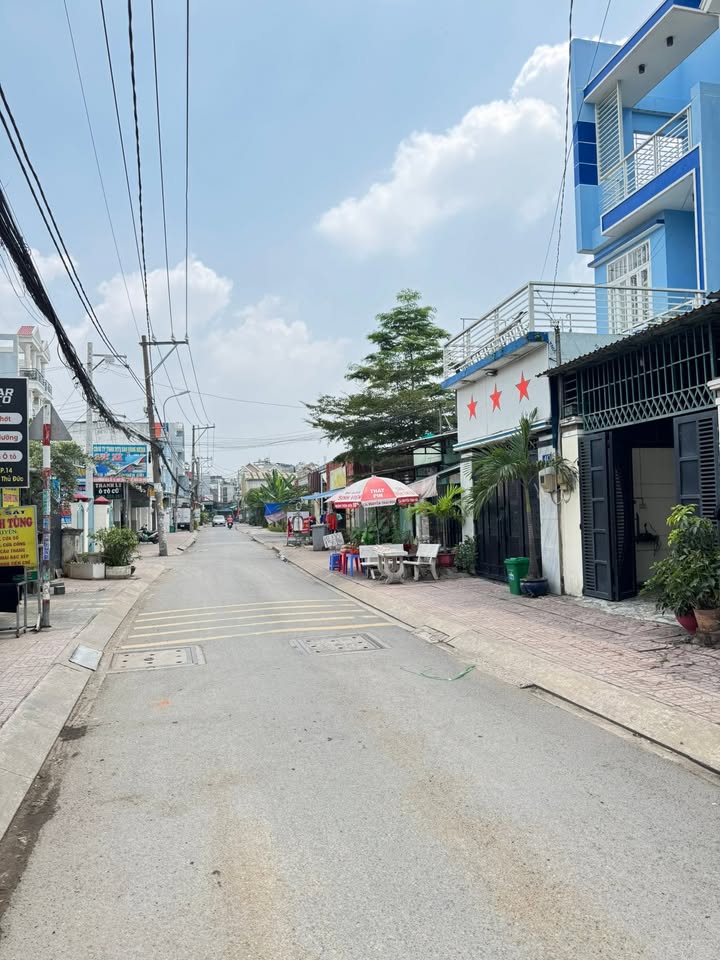 Nhà Mặt Tiền Đường Số 8 Hiệp Phước 68m² - Thích Hợp Kinh Doanh!