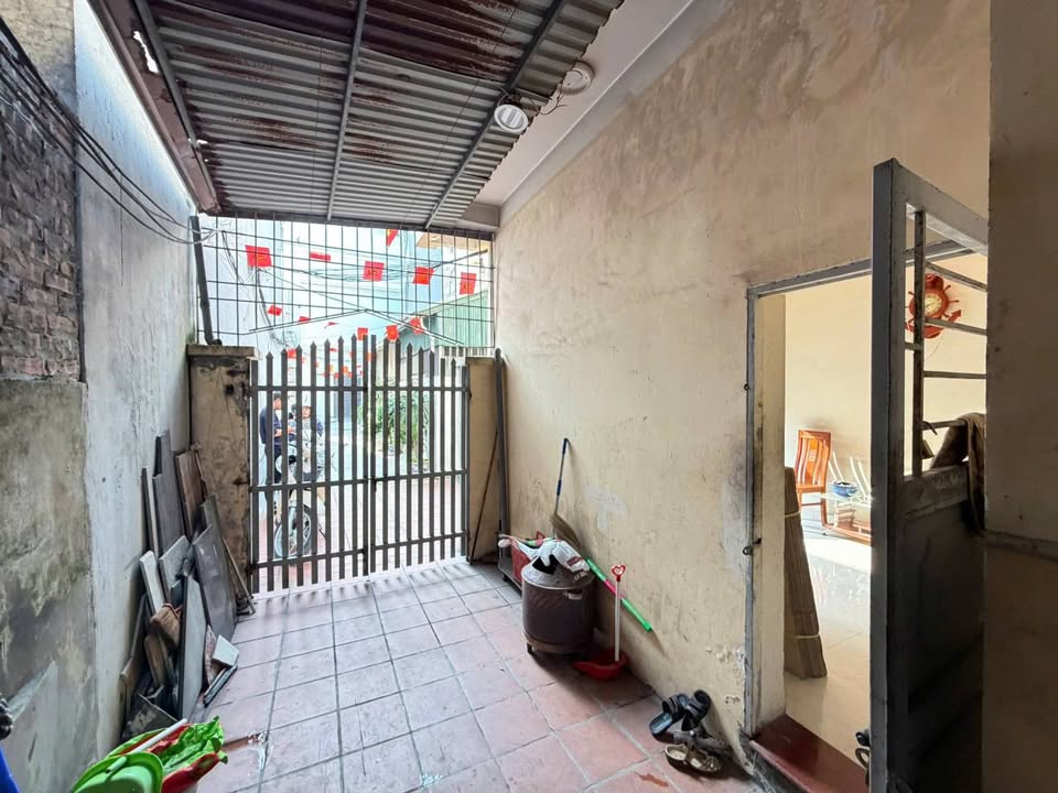 Nhà riêng Ngõ Trung Hành 50m² - Ô tô vào tận nhà, sẵn sàng ở ngay!