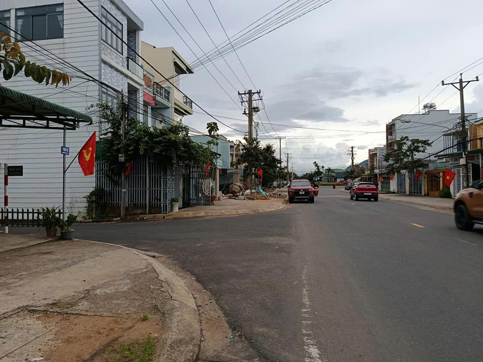 Đất nền Nguyễn Văn Cừ Bảo Lộc 200m² - Sổ đỏ chính chủ!