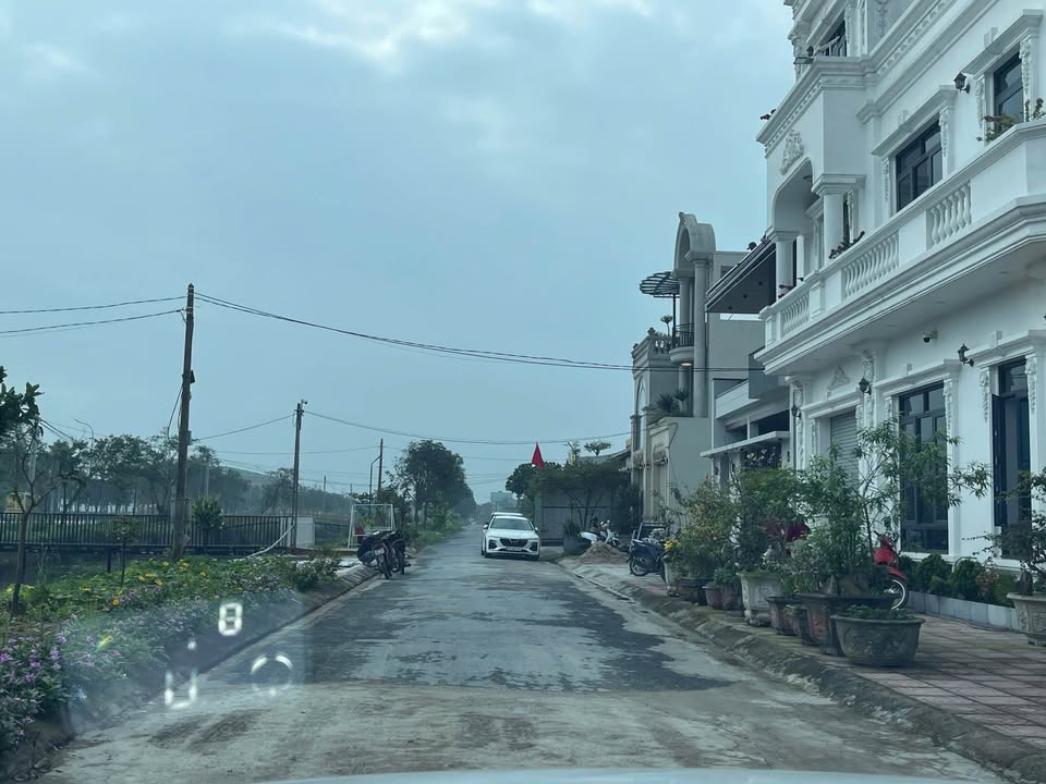 Đất Kinh Doanh Mặt Tiền Đường 3 Nguyễn Huệ, Vinh - 147.8m² Hướng Đông