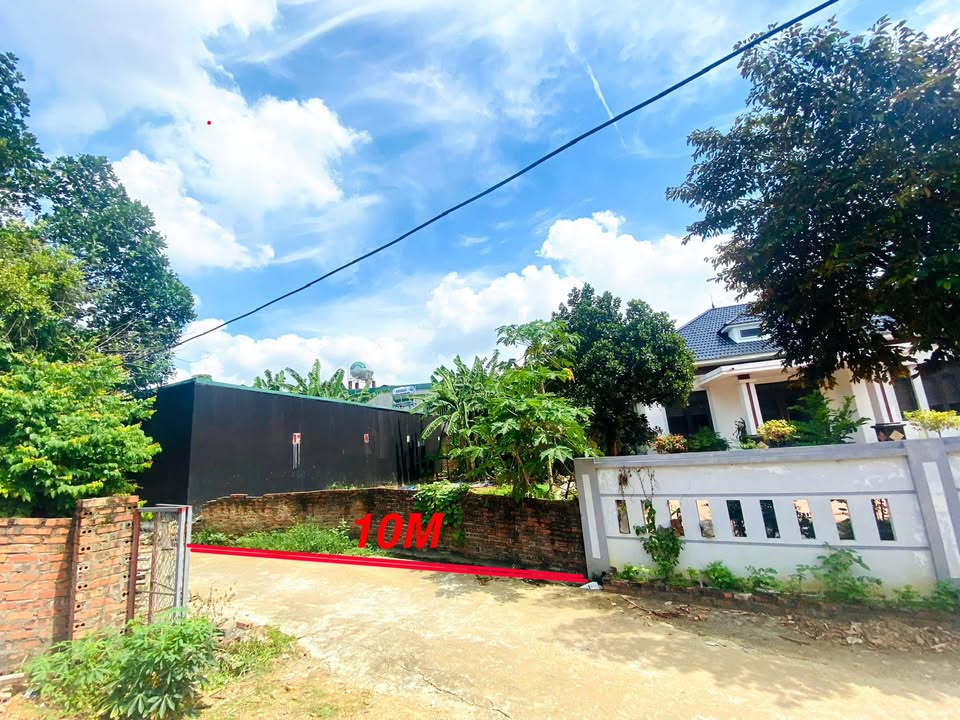 Bán đất 209m² Khu 5 Việt Trì - Sổ đỏ sẵn, ô tô tránh