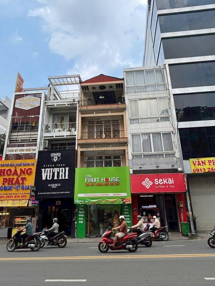 Nhà phố Phan Đình Phùng, Phú Nhuận 88.9m² - Mặt tiền kinh doanh đắc địa