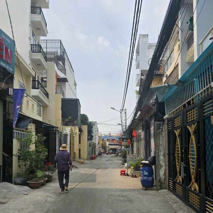 Nhà 72m² Tân Hoà Đông, Bình Tân - Sổ Hồng Riêng, 3PN, Giá 5.2 Tỷ