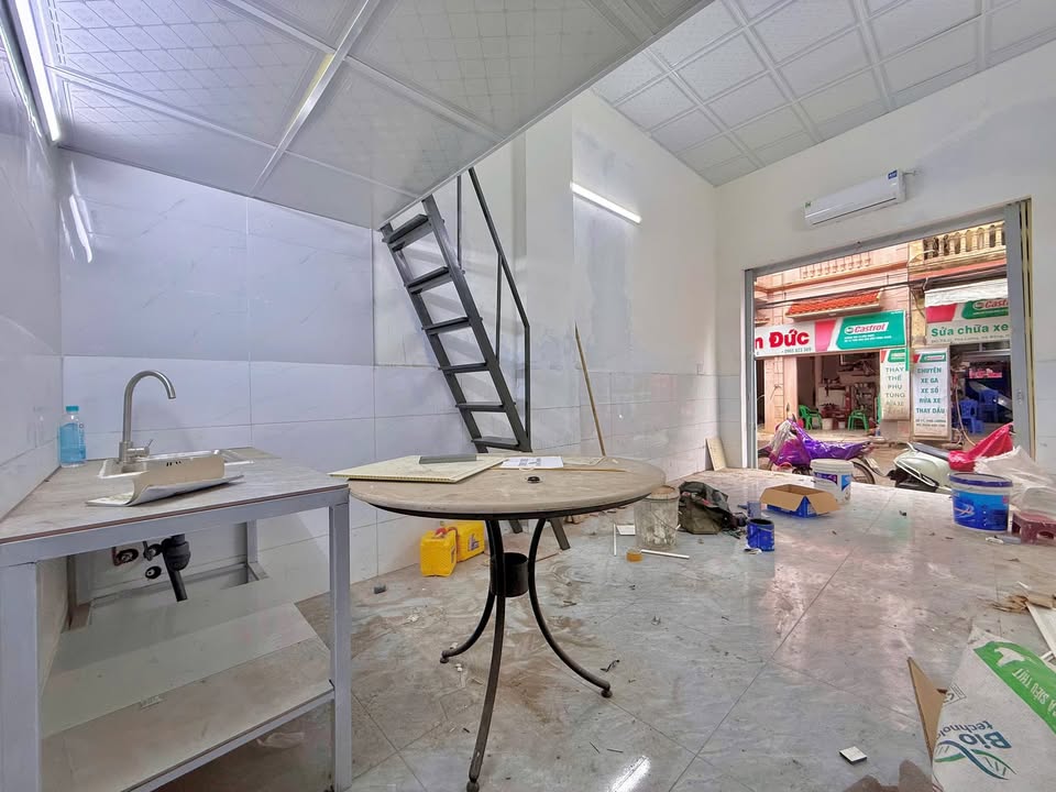 Mặt bằng kinh doanh 30m² Trinh Lương, Thanh Xuân - Ở lại được, ô tô đỗ cửa