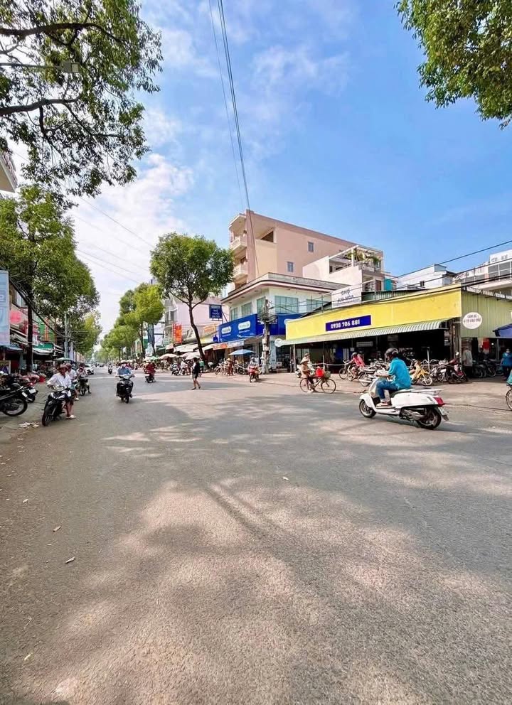 Nhà Phố Trần Việt Châu Cần Thơ 93.7m² - Mặt tiền kinh doanh đỉnh cao!
