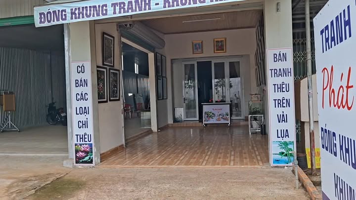 Nhà Mặt Tiền Kinh Doanh Đức Trọng - 377m² Sổ Đỏ, Giá Tốt