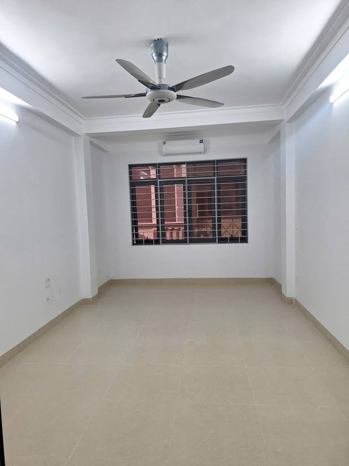 Tầng 3 nhà riêng Kim Đồng, Hoàng Mai 25m² giá 3.5 triệu - Ô tô vào tận nhà!