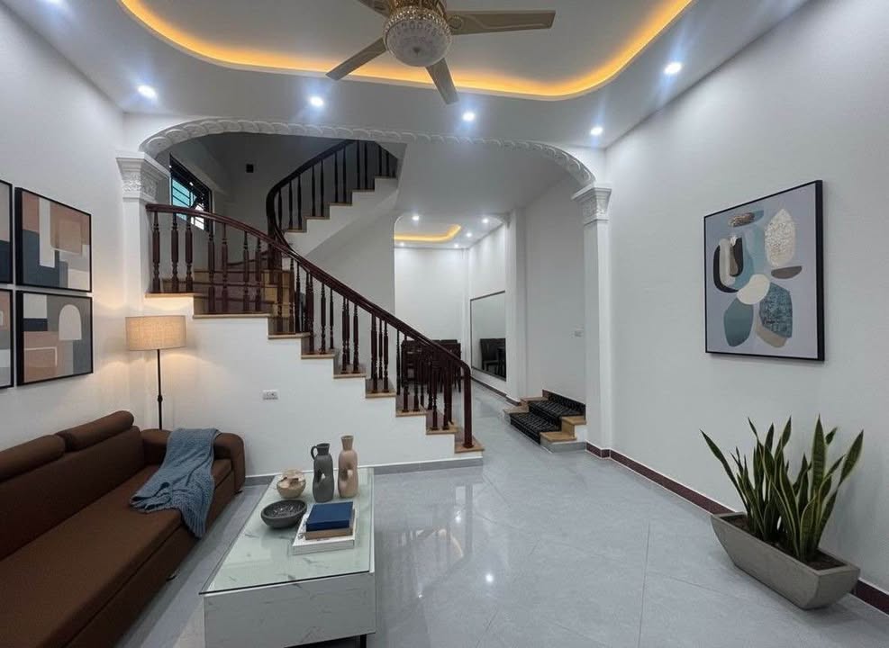 Nhà Lô Góc 40m² 3 Tầng Kinh Doanh Tốt Tại Đông Mỹ, Thanh Trì - 4.4 Tỷ