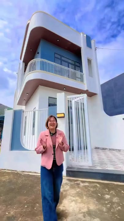 Nhà Phố Quy Nhơn 81m² 3 tầng - Vị trí đắc địa, kinh doanh ngay!