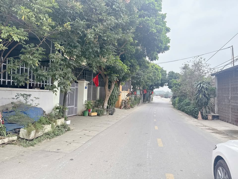 Bán Đất Thị Trấn Hùng Sơn 102m² - Sổ Đỏ Vuông Vắn, Giá Tốt