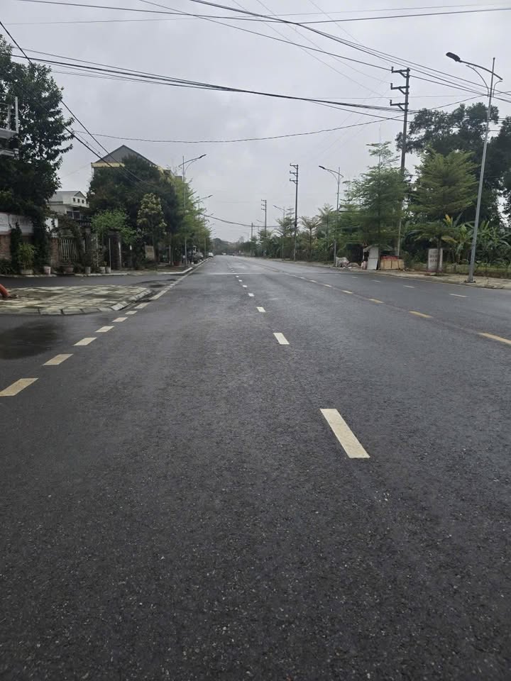 Đất Mặt Tiền Trần Nguyên Hãn, Việt Trì - 81.7m² Sổ Đỏ, Giá Tốt