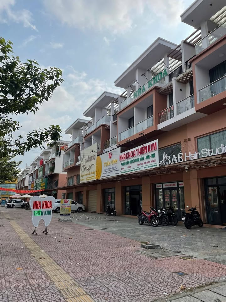 Nhà phố Rox Living Amaluna - Cầu Kè, Trà Vinh | 85m² | 2.55 Tỷ