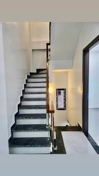 Nhà Phố Hồ Sen 76m² (7m MT) - 4 Tầng Kinh Doanh Đỉnh Cao Giá 3.88 Tỷ