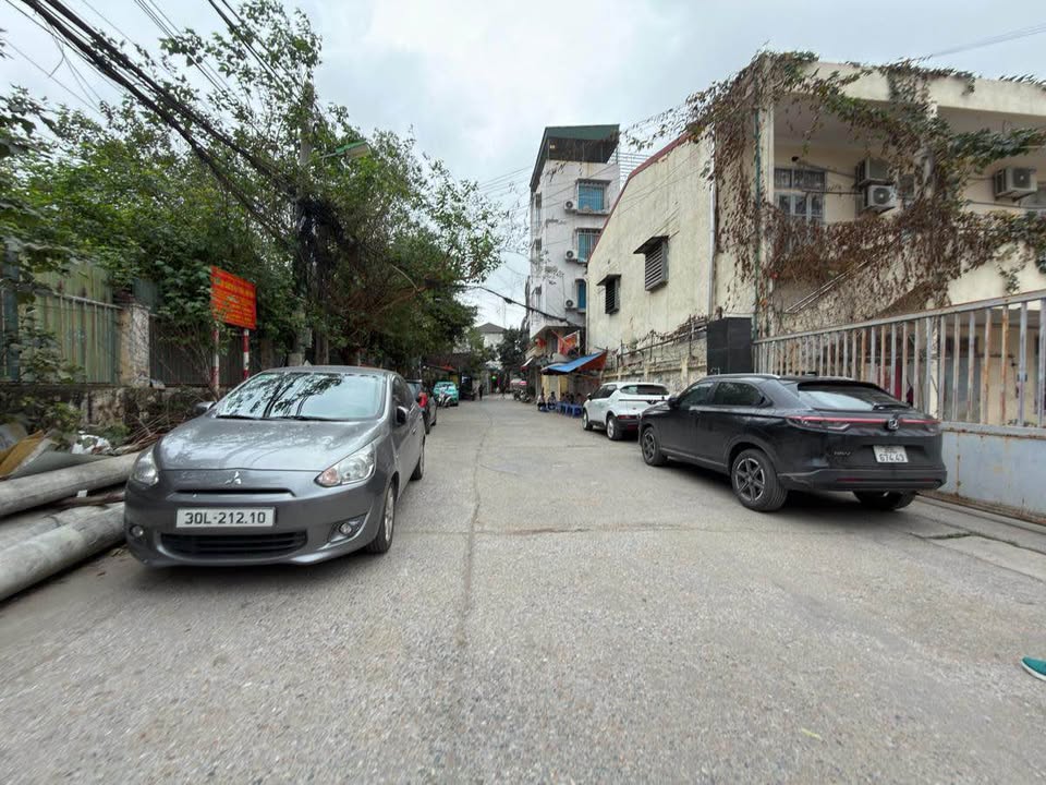 Đất Vàng Lĩnh Nam, Hoàng Mai 2.271m² - Đường to ô tô, pháp lý vững chắc!