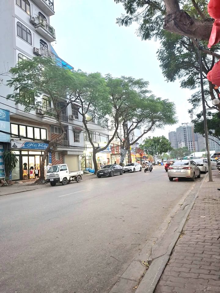 Nhà riêng Thạch Bàn Long Biên 40m² - Ô tô vào tận nhà!