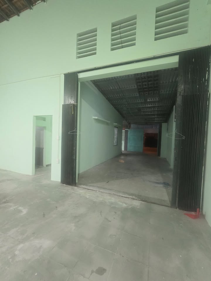 Cho Thuê Kho Xưởng 208m² Mặt Tiền Tân Thới Nhất, Quận 12 - Có Văn Phòng, Giá 25 Triệu