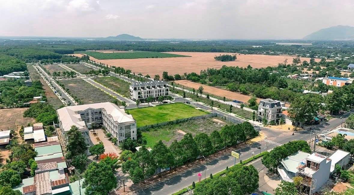 Townhouse Tân Thành HCM 85m² 2,6 tỷ - Sẵn sàng ở ngay