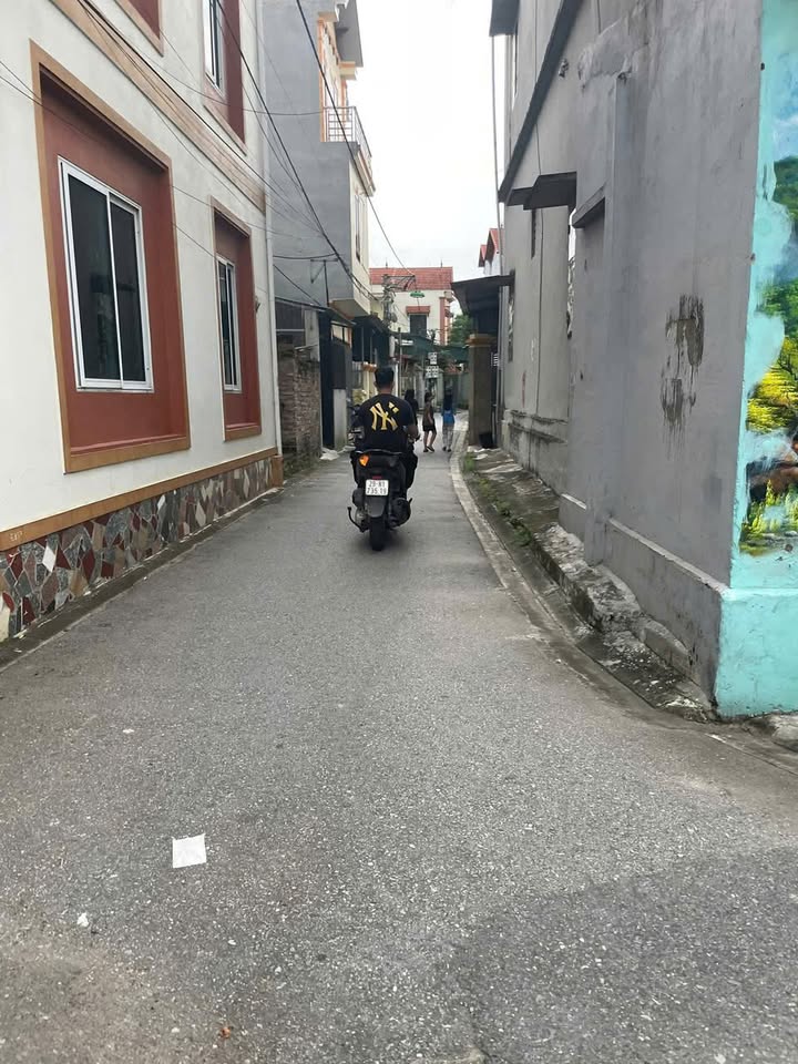 Đất nền Sen Hồ Long Biên 48m² - Sổ đỏ chính chủ, ô tô vào đất!