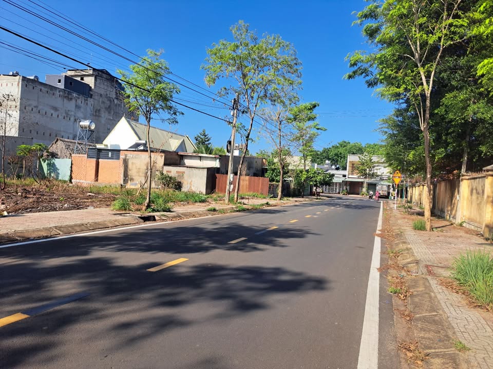 Mặt Tiền Kinh Doanh TĐC Tiến Thành, Đồng Xoài - 290m² Sổ Đỏ Giá 3.1 Tỷ